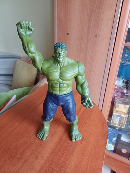 Фигура на Хълк супер герой