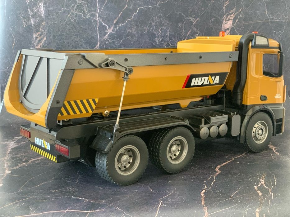 Камаз игрушечный