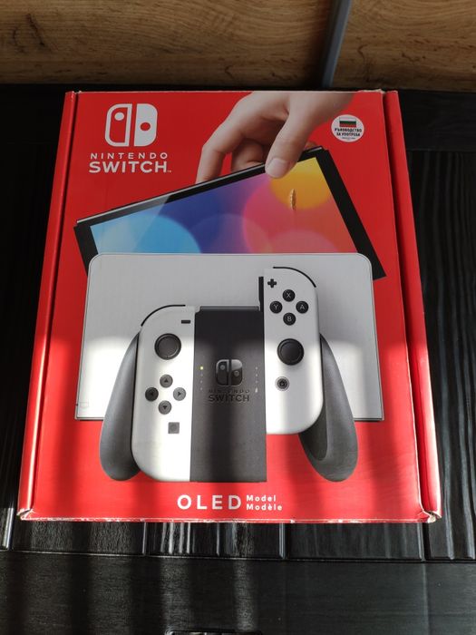 Конзола Nintendo Switch OLED
Цени :
Rabidds - 40 лв.
Spyro - 50 лв. 
T