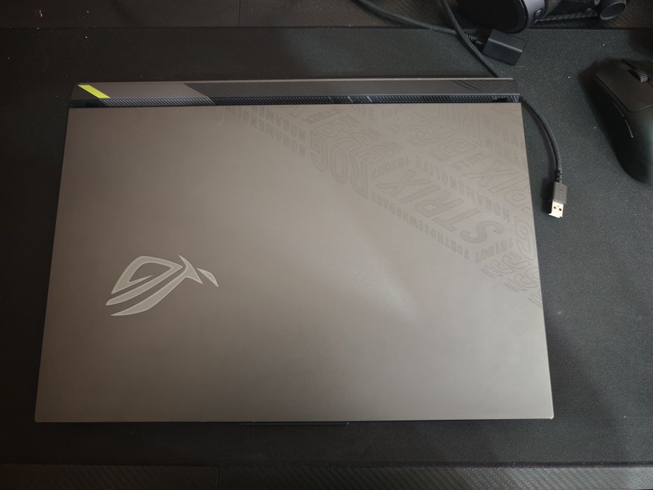 ASUS ROG Strix G18/AMD Ryzen 9 9955HX/NVidia RTX 5070 8GB/16GB RAM/1TB SSD/18' 2560x1600 240hz IPS