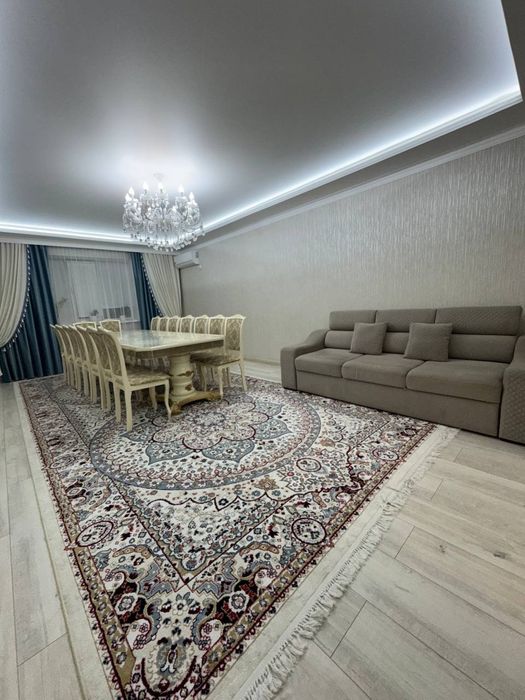 Продам срочно 4 комнатную квартиру
