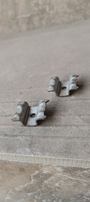 Крепеж клипса для террасной доски