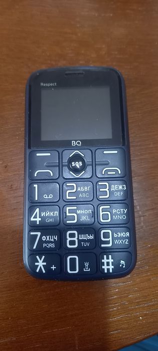 Продам кнопочный телефон BQ