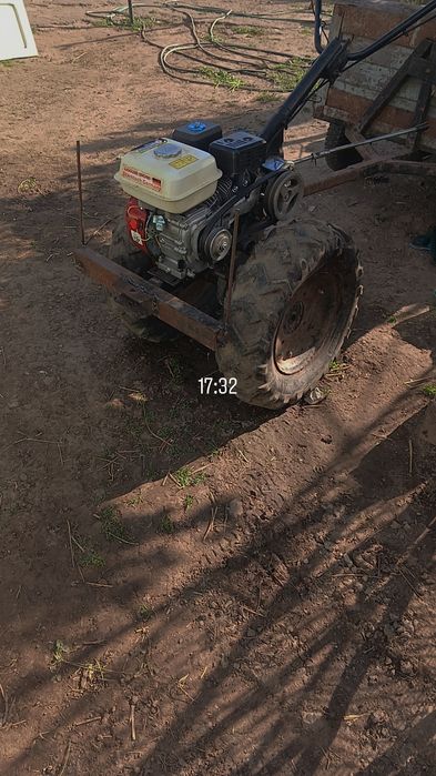 Vând.. Motosapa Rotakt