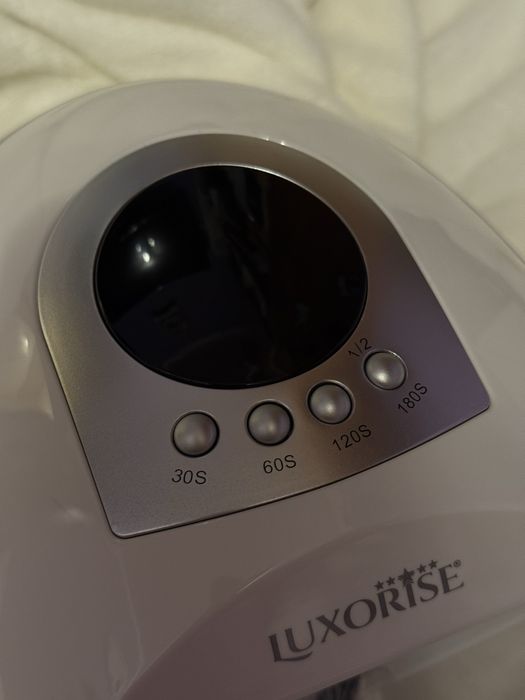 Lampă unghii Luxorise