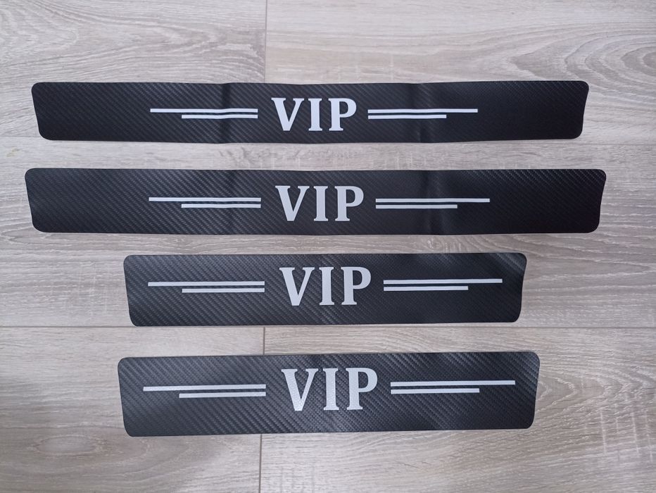 Накладка на пороги