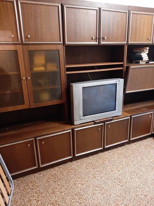 Мебель  и телевизор