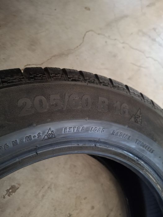 4 Anvelope de iarnă 205 60 r16 Continental