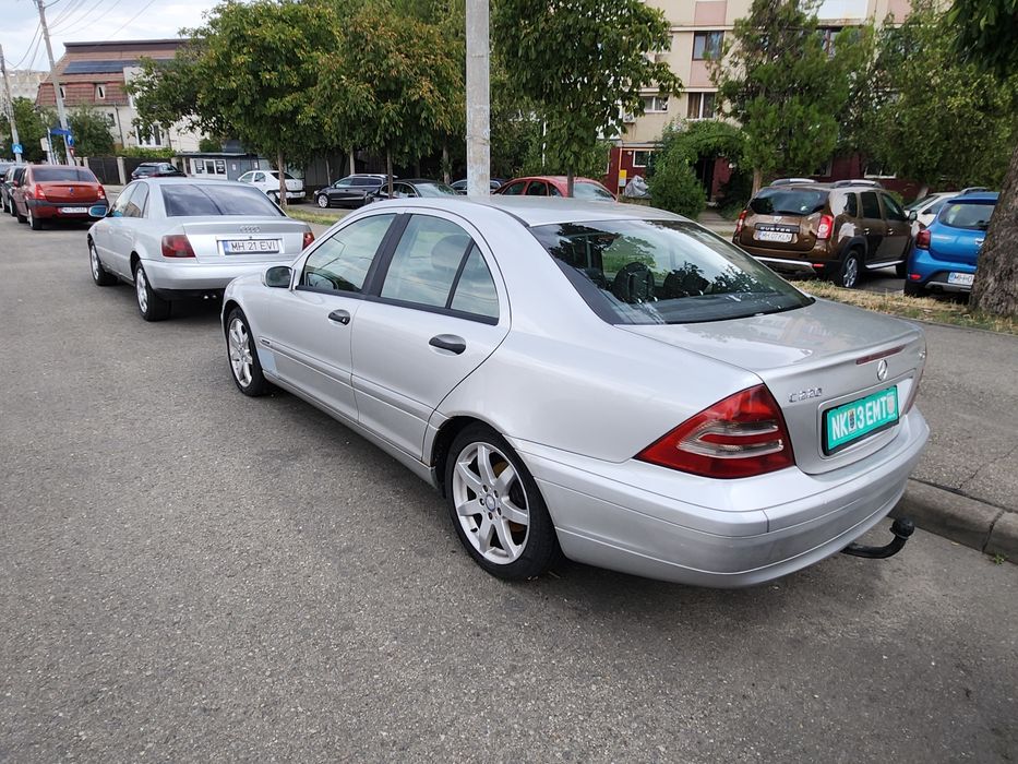 Mercedes benz  c 220