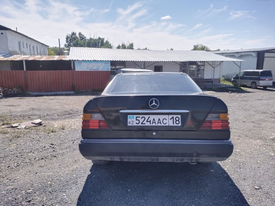 Продам автомобиль Мерседес Бенц