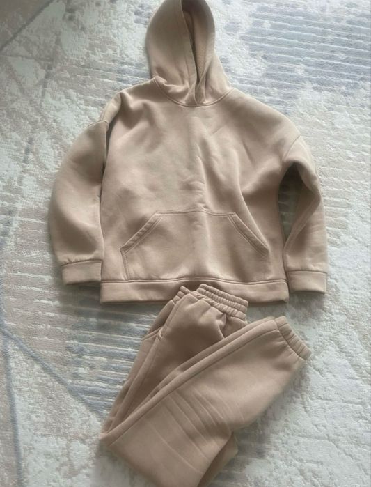 Продам женские вещи