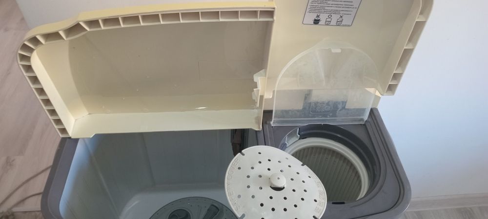 Продаётся стиральная машина подуавтомат