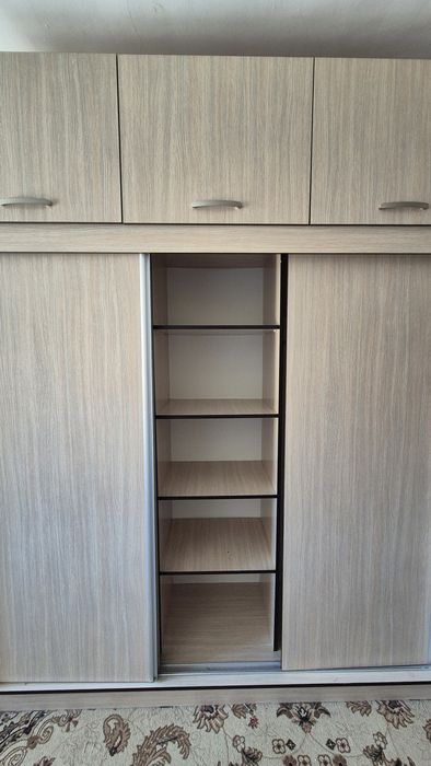 Shkaf Mebel sotiladi