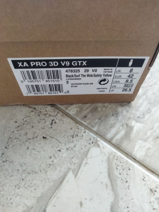 Salomon XA PRO 3D V9 GTX Black Surf Yellow GORE-TEX fall24