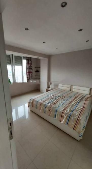 Дава се под наем Двустаен апартамент в София, Красно село - 80 кв.м за 650 € - Снимка #2