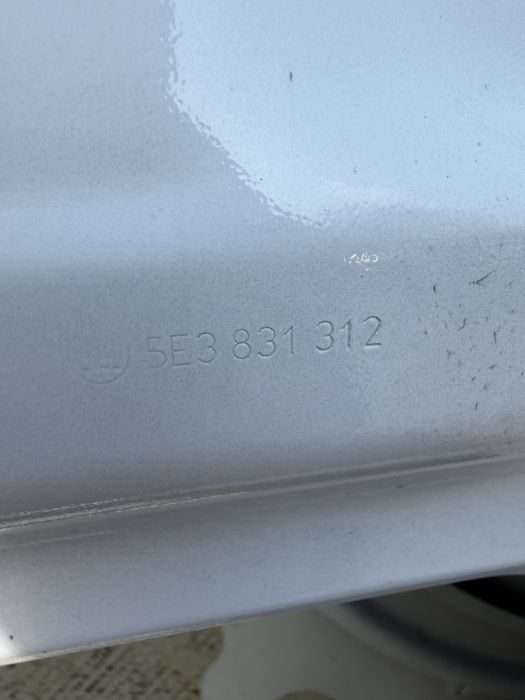 Врата Skoda Octavia 4 2020 год.-