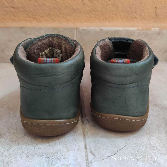 Боси обувки за дете Коел