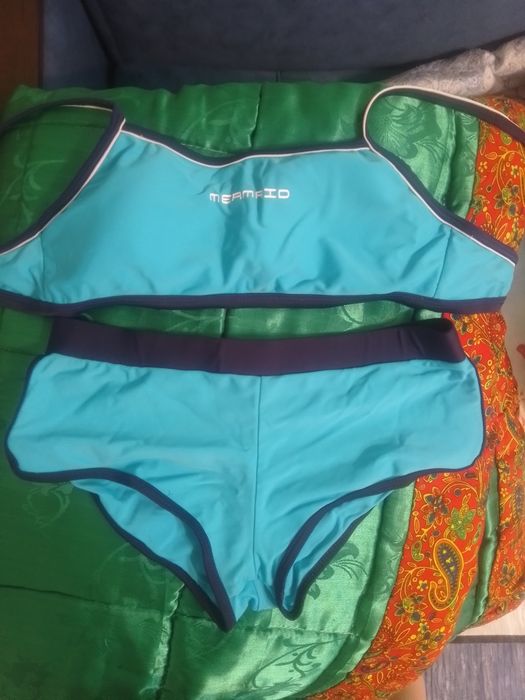 Продам купальник детский