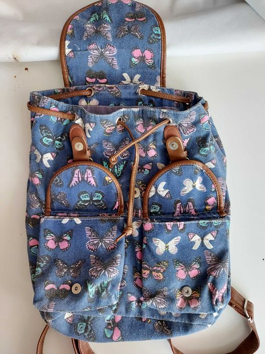 Модерна синя раница