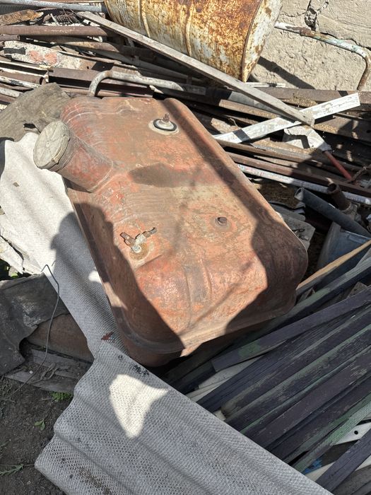 Продам бак за 15 тыс.