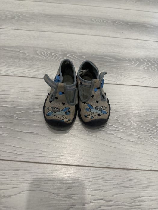 Продам обувь для мальчика