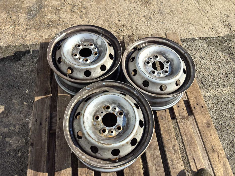 15 цола 5 х 118 мм Пежо / Ситроен / Фиат / Ивеко / Опел - 6 Инча/ЕТ 68