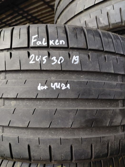 245/30/19"Falken 2бр.гуми