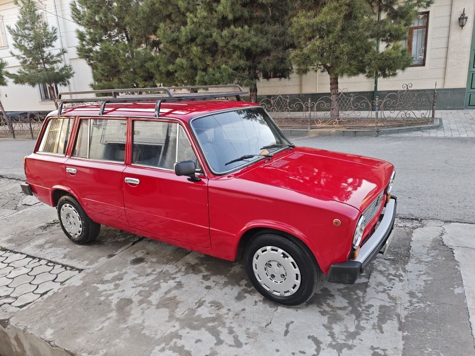 Sotiladi ВАЗ 2102
Binzinda gaz qoyilmaga roshot 7 litr