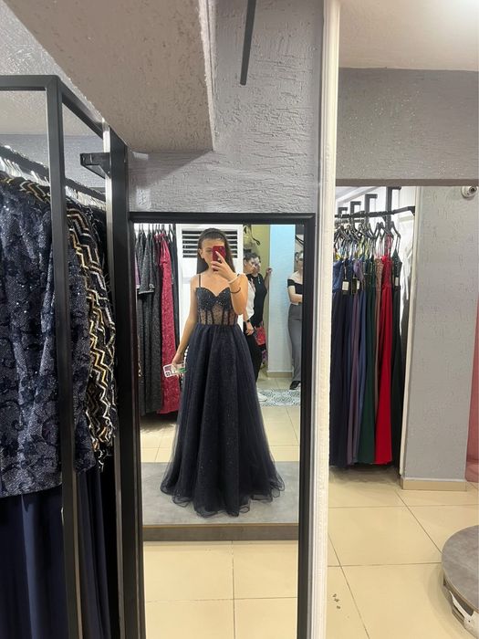 Дълга официална рокля