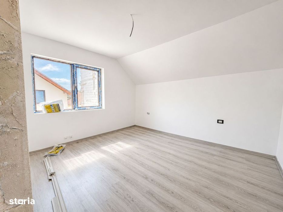 Casa noua P+M in Lumina | 5 dormitoare | curte si parcare proprie