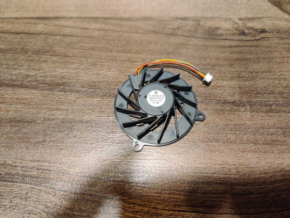 Componente laptop ASUS V6000 (V6J, V6V),  W7S/W7Sg: tastaturi, fan etc