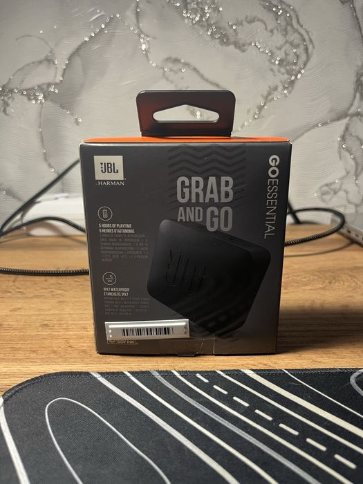 JBL GO Essential колонка