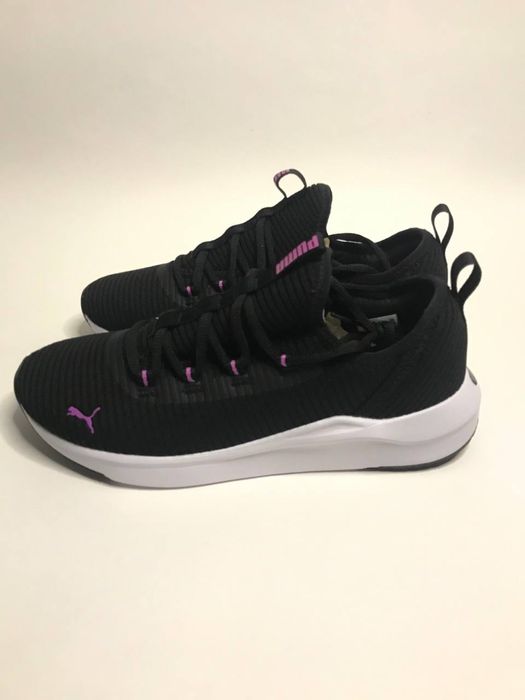 Продам оригинал кроссы Пума