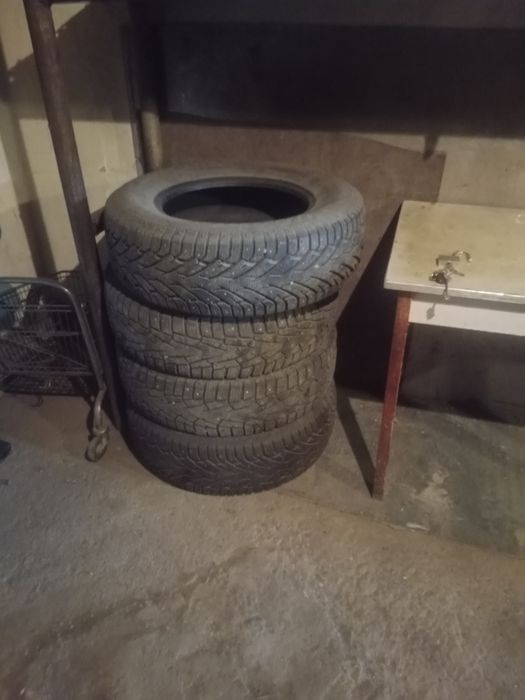 Продам зимние шины