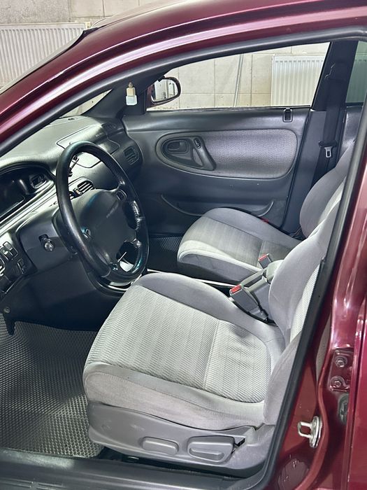 Mazda Cronos 2.5 Автомат