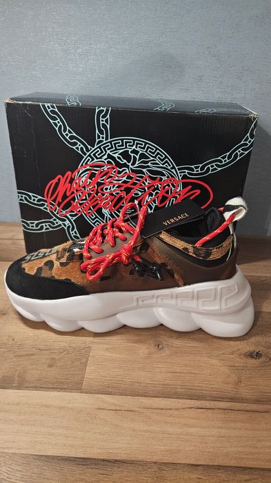 Versace Chain Reaction