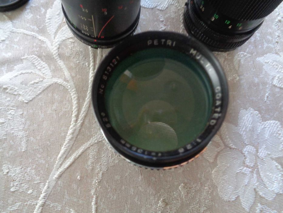 Продавам  Лот от 5 ретро ръчнофокусни обектива (Canon FD, Pentax K, Minolta MD)