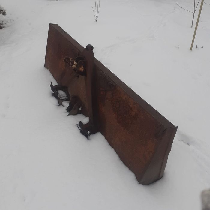 Продам трактор,  на ходу!