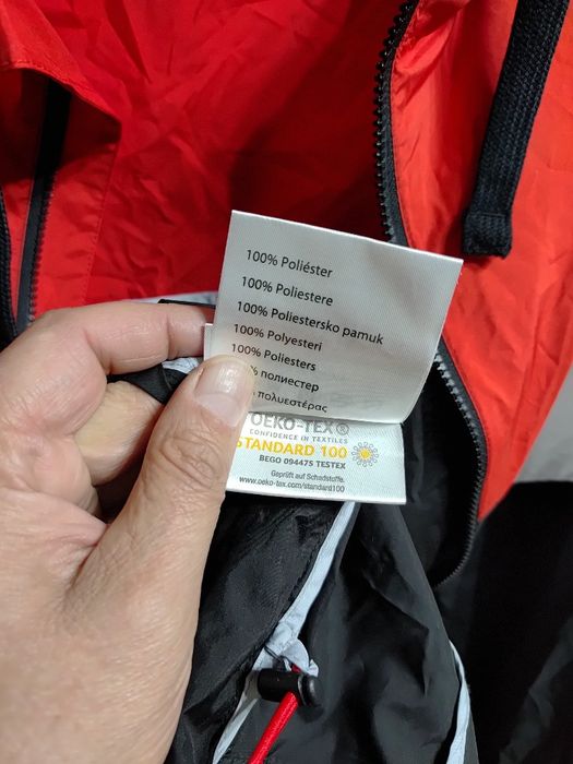 Geaca Bayern Munchen cu etichetă