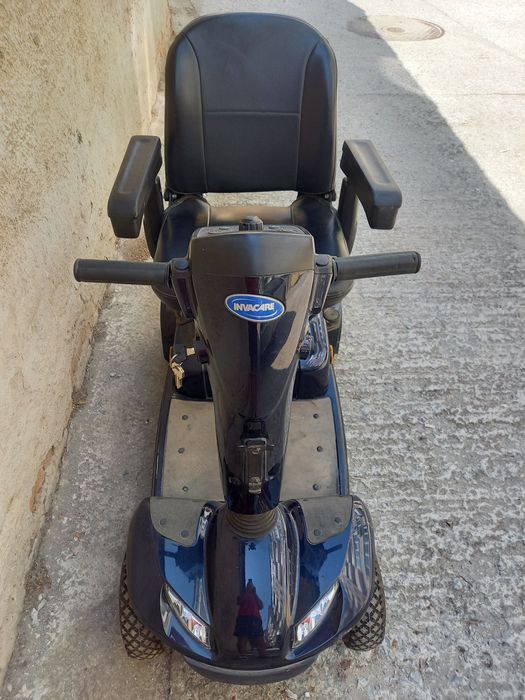 Електрически скутер за трудноподвижни хора