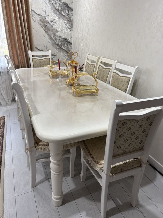 Продам стол со стульями