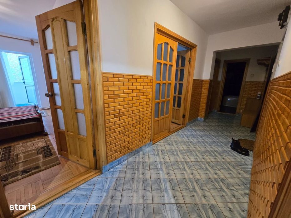 Ap 3 camere Nicolina , 2 bai , 430 Euro