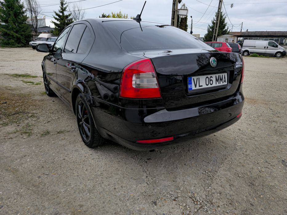 SKODA Octavia 2012 — imagine 9