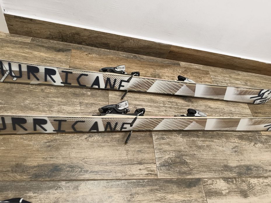 Freestyle Ски с автомати