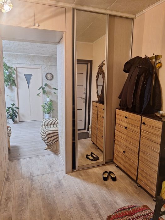 4-х комнатная кв Новаторов 5 продам