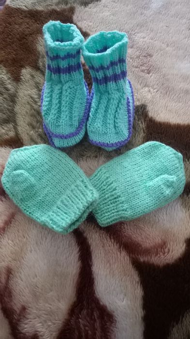 Продаются детские пинетки.