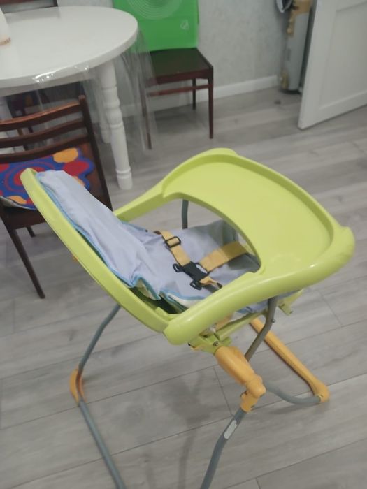 Продам детский стульчик для кормления