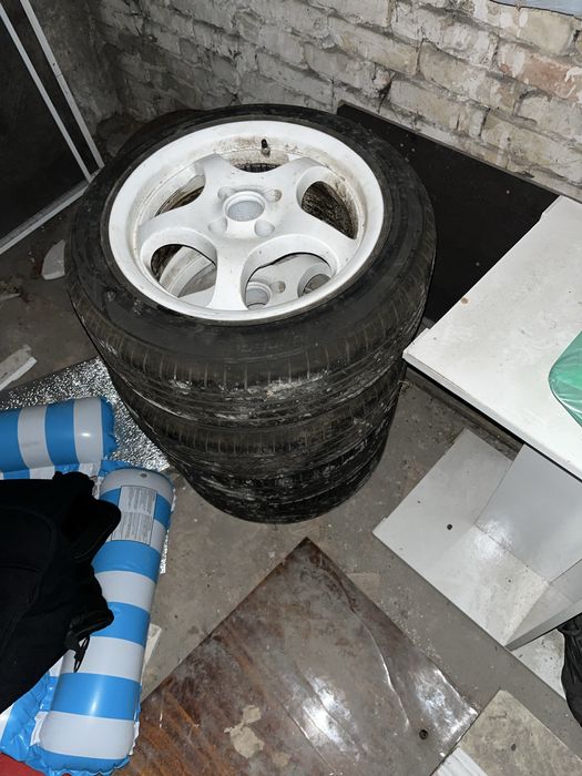 Продам диски с резиной 4х100