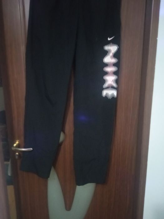 Pantaloni sport  L 101, circumferința 52 bust 46