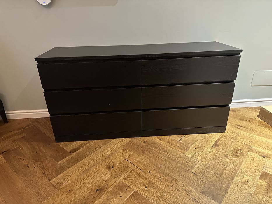 Montez mobila, montaj sanitare, electrice, rulouri exterioare